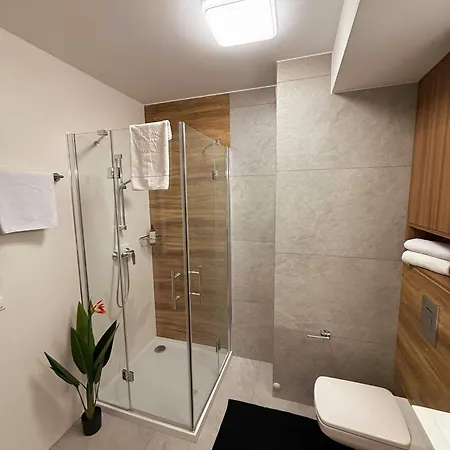 Cicha 12 18a2 The Royal Gorski Z Garazem Podziemnym W Centrum Apartment Krynica-Zdrój